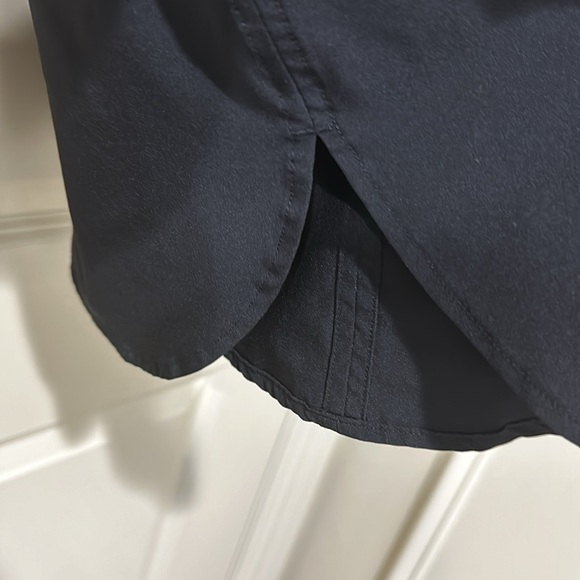 Athleta sleeveless large black tank - Picture 9 of 9